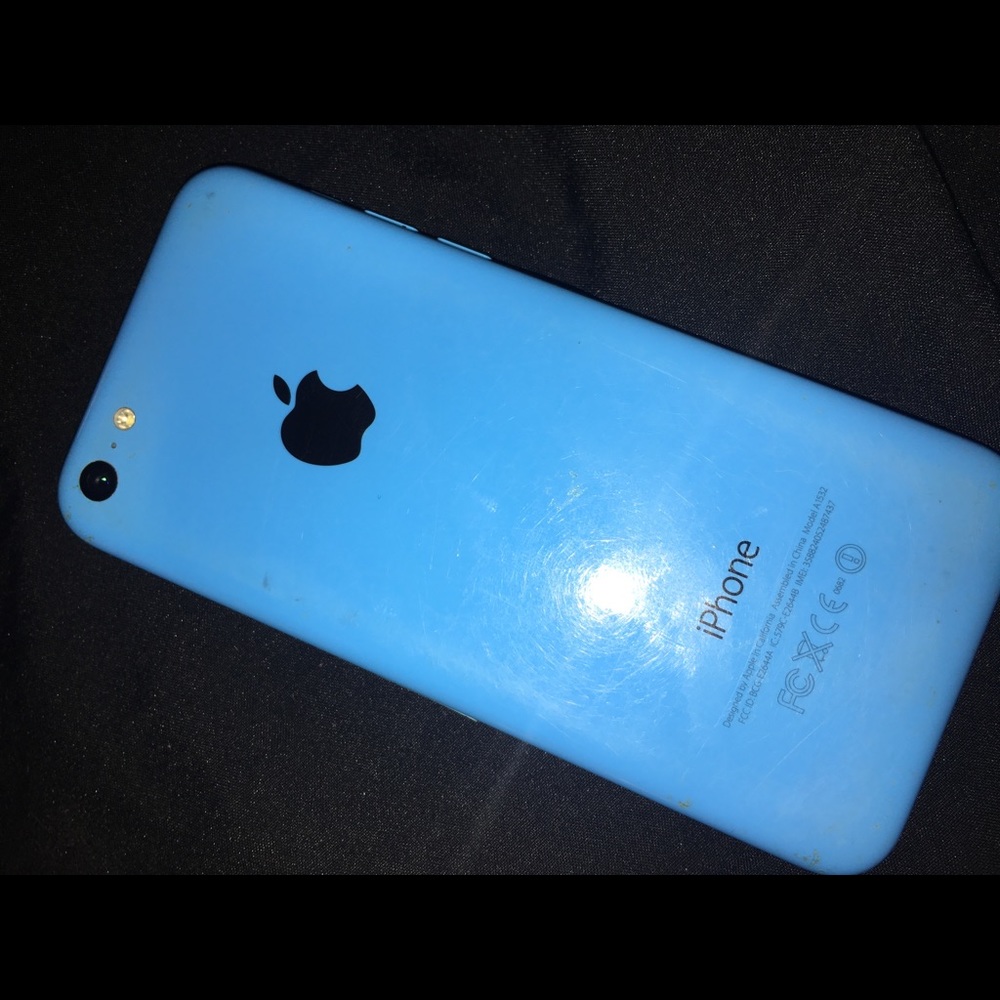 iPhone 5c - Picture 2 of 2